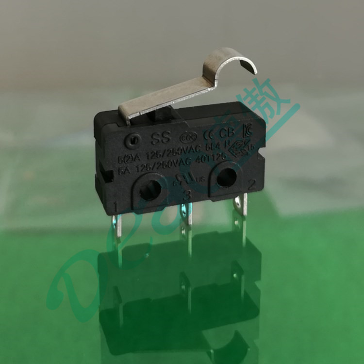 燃?xì)庠钣没拘臀?dòng)開(kāi)關(guān)