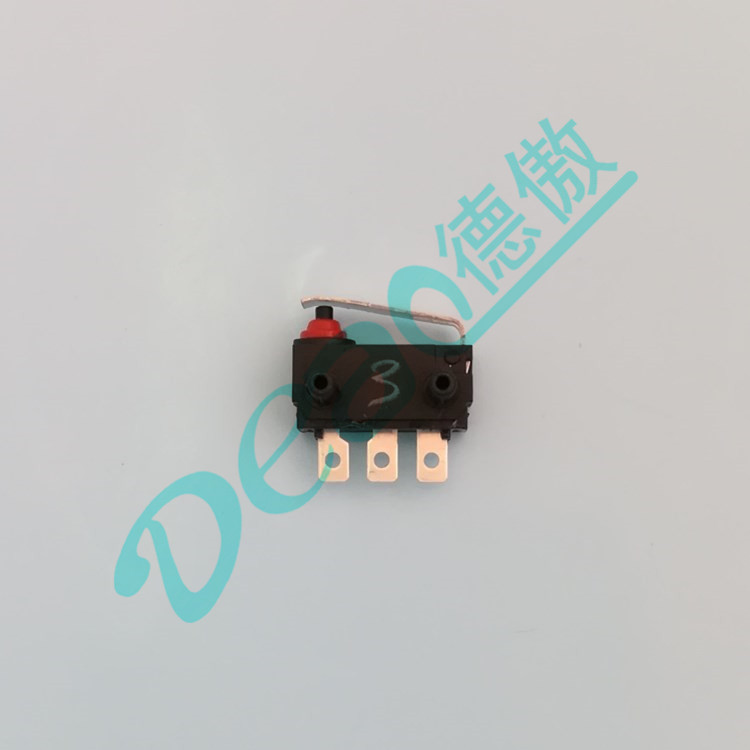 汽車充電樁用小型防水微動開關(guān)
