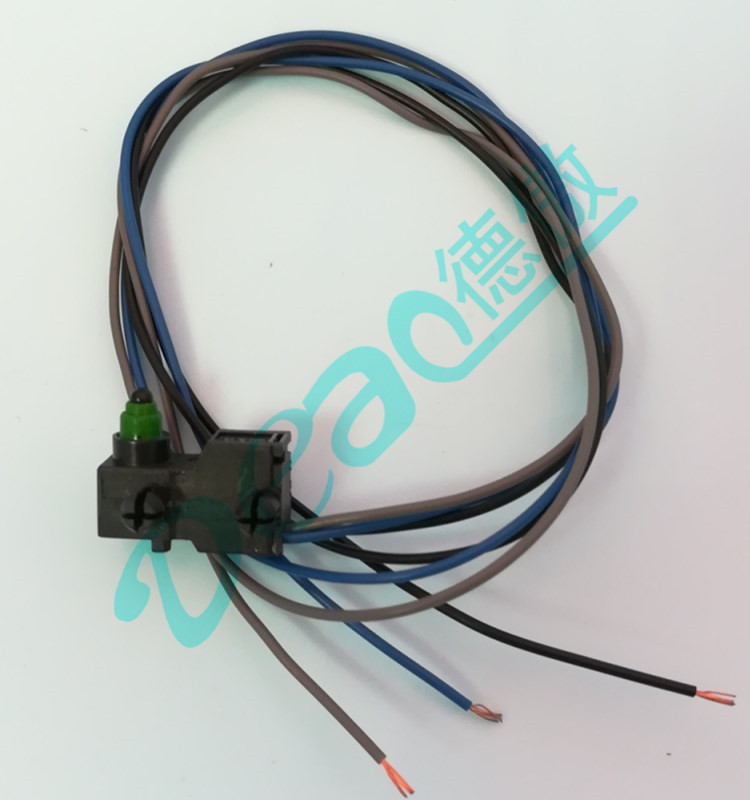 帶線材汽配部件防水微動開關(guān)